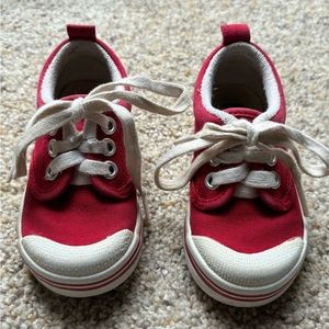 Size 5 red keds